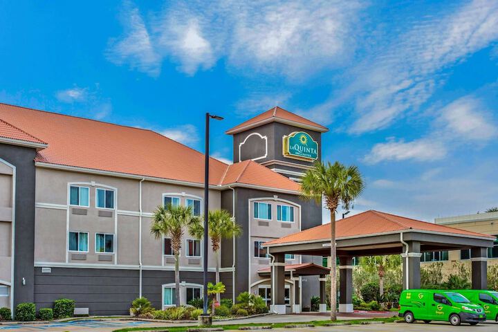 Hotel 2 of 41