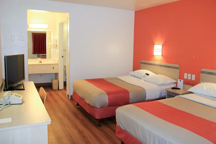 Room 20 of 26