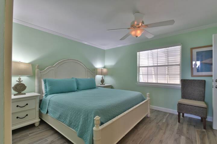 Tradewinds Beach Resort