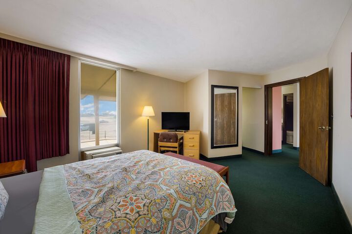 Travelodge by Wyndham Oakley