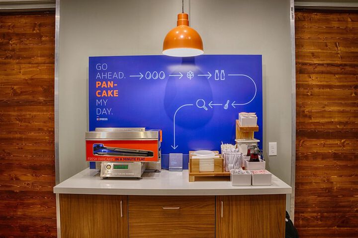 Holiday Inn Express & Suites Greenville Airport by IHG