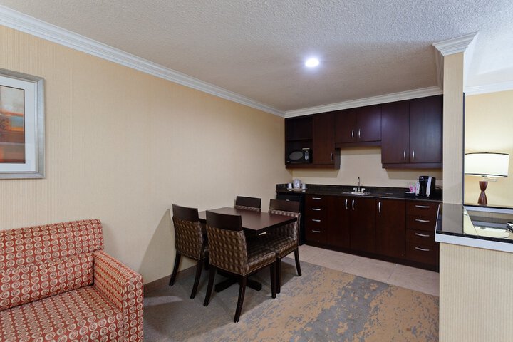 Holiday Inn Hotel & Suites San Mateo-San Francisco SFO by IHG