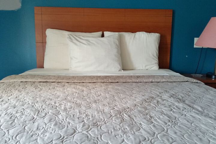 Room 12 of 17
