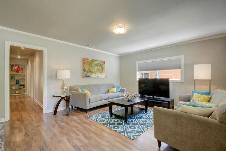 Room 15 of 25