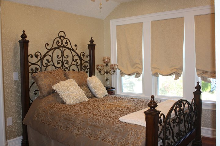 Room 28 of 54