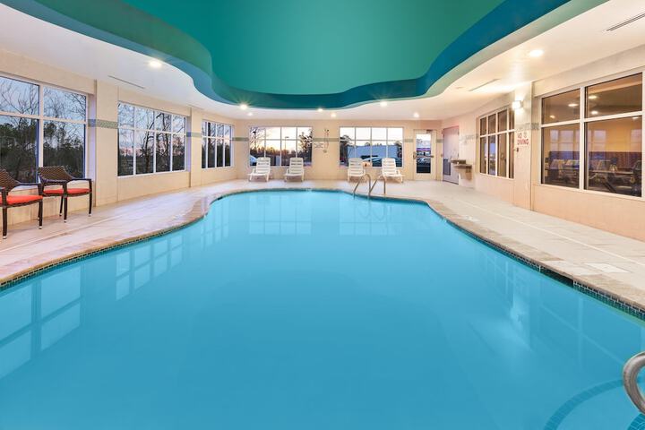 Pool 12 of 53