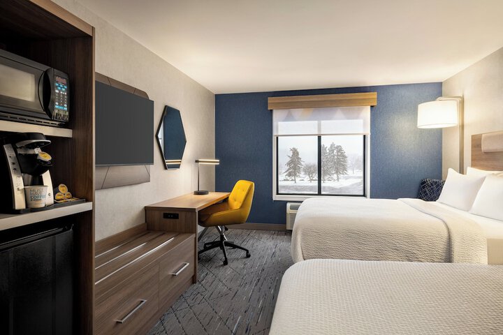 Holiday Inn Express Syracuse Airport by IHG