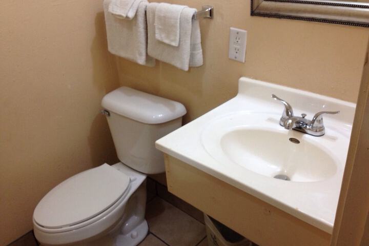 Room 10 of 21