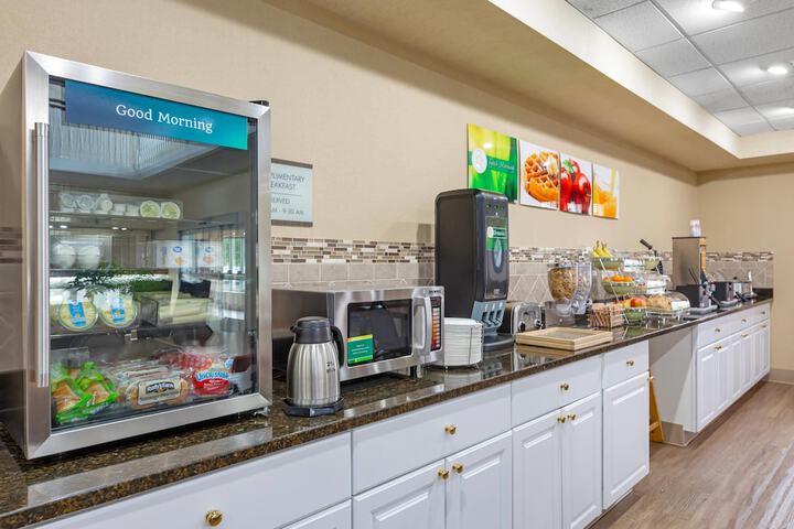 Quality Inn & Suites Bellville - Mansfield
