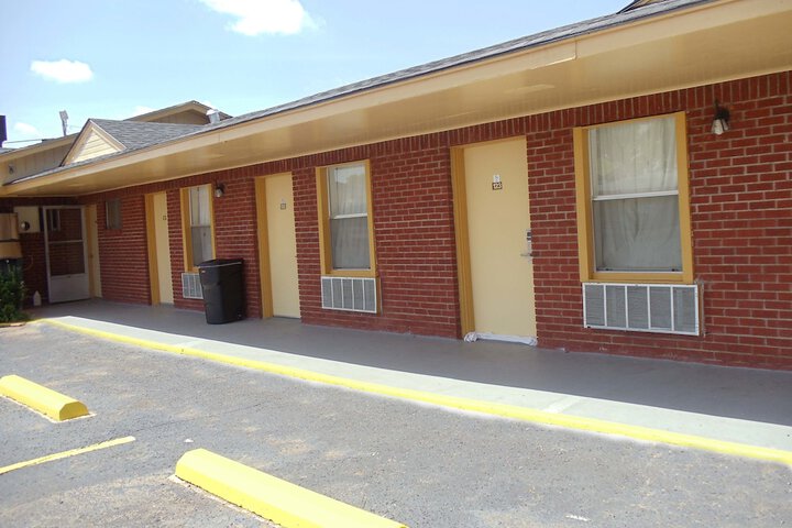 Antlers Budget Inn