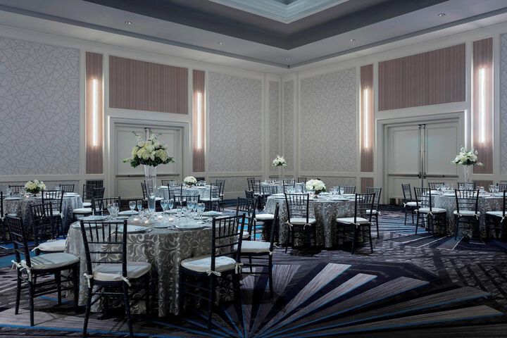 Ballroom/Hall 73 of 79