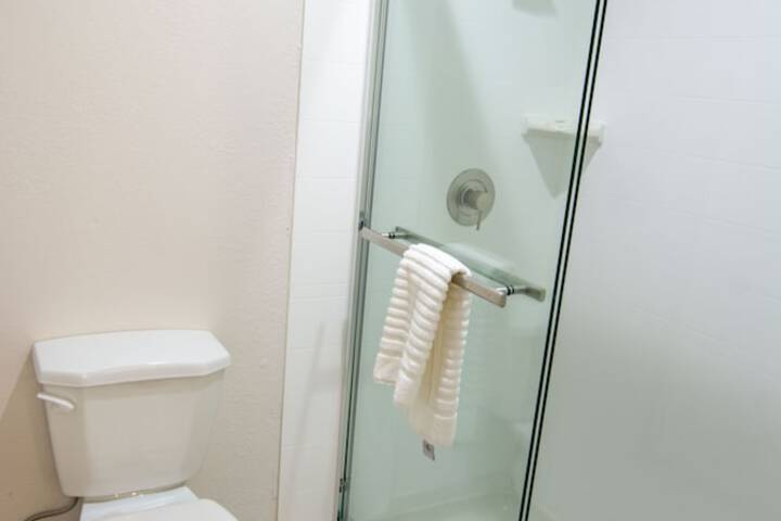 Room 15 of 34
