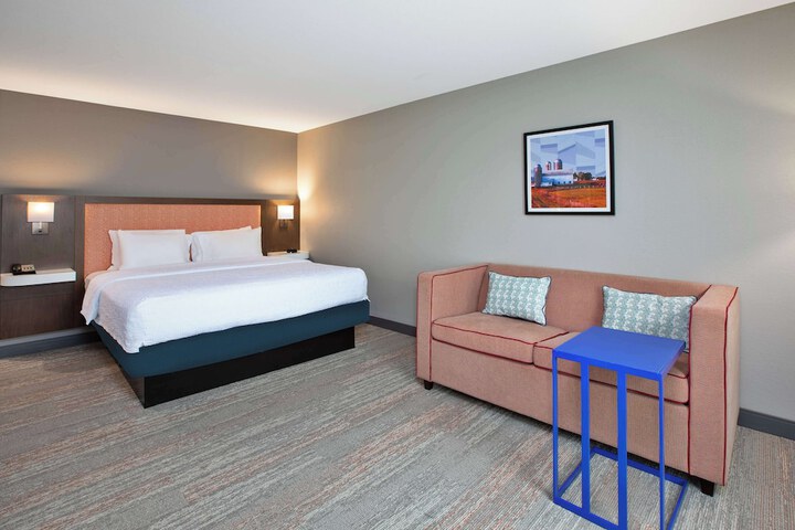 Hampton Inn Clinton IA