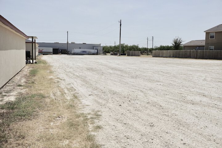 Property Grounds 34 of 34