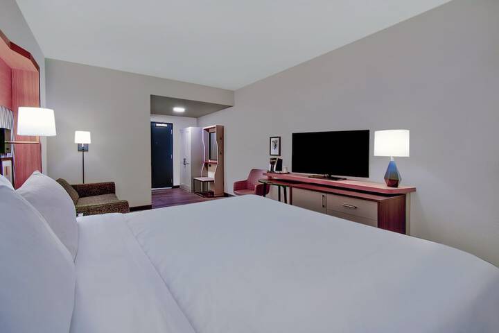 Holiday Inn Erie by IHG