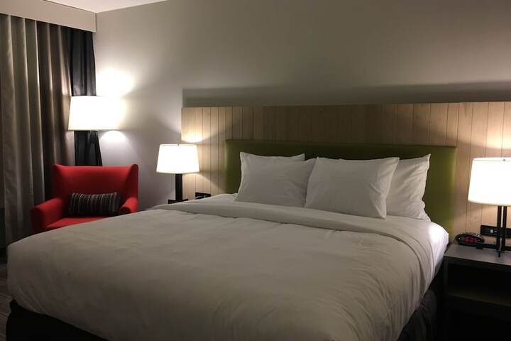 Room 22 of 48