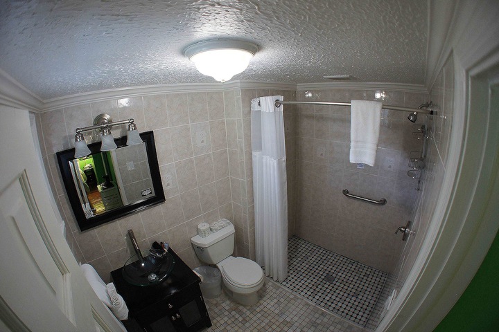 Room 48 of 91