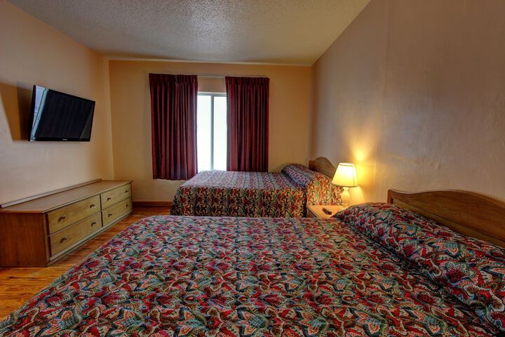 Room 25 of 34