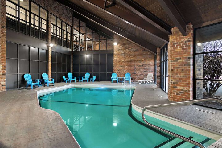 Pool 6 of 35