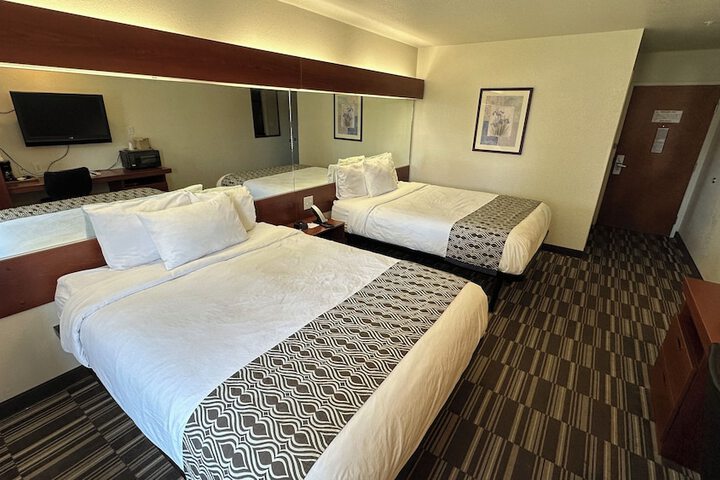 Microtel Inn & Suites by Wyndham Miami