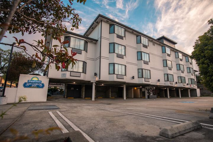 Hotel 6 of 52