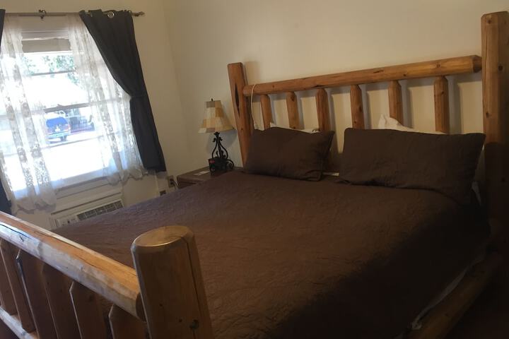 Room 9 of 105