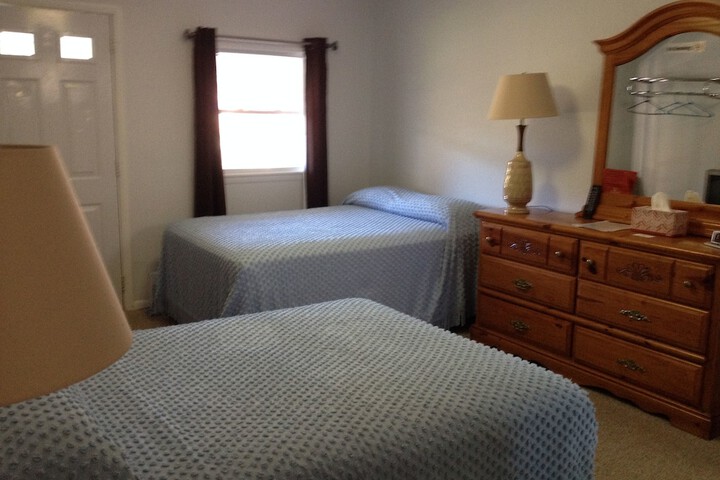Room 16 of 37