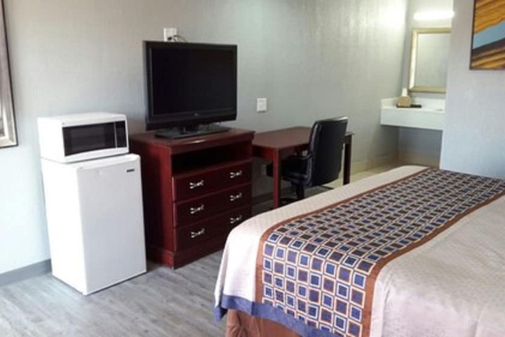 Paris Inn