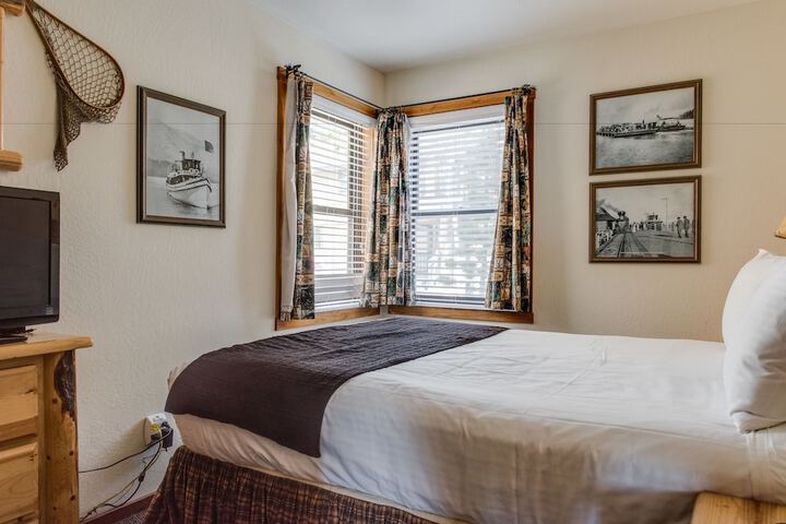 Franciscan Lakeside Lodge
