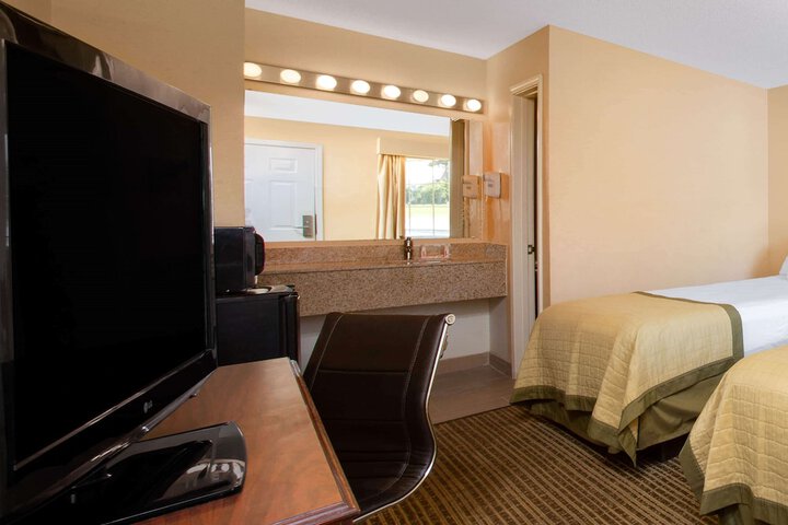 Room 21 of 26