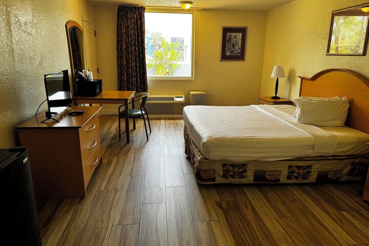 Room 18 of 45