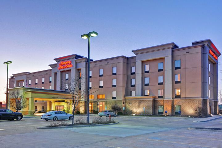 Hampton Inn & Suites Peoria at Grand Prairie IL
