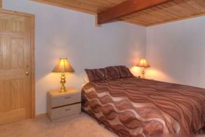Spacious 3 North Shore Townhome 3 Br Townhouse by RedAwning