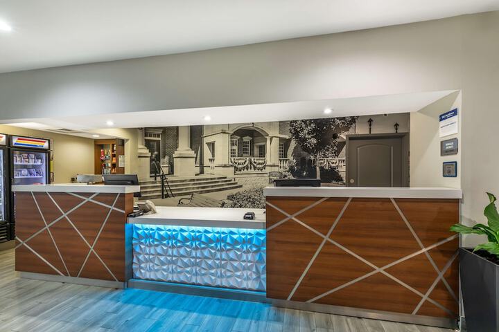 Hotel Interior 11 of 48