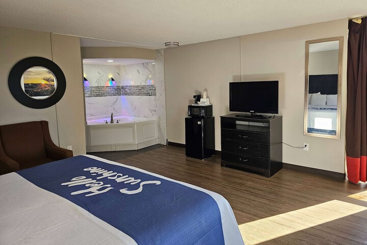 Days Inn by Wyndham Easley / Greenville/Clemson Area