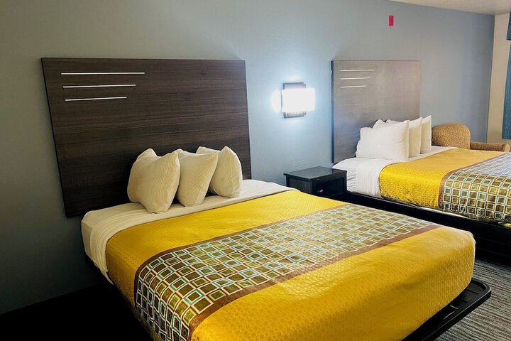 Room 17 of 22