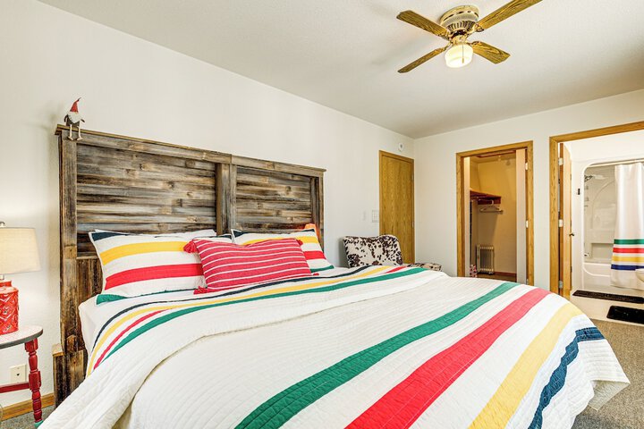 Lakefront Home w / Private Beach in Rhinelander!