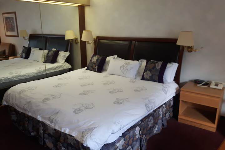Room 26 of 46