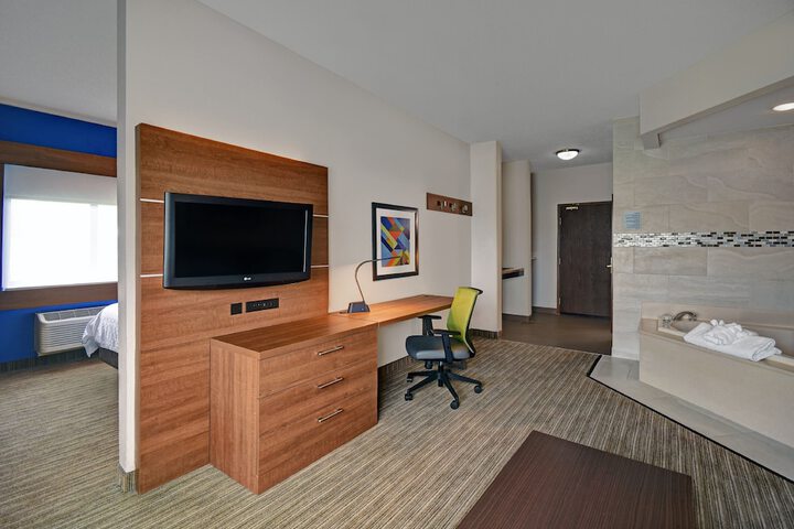 Holiday Inn Express Marshall by IHG