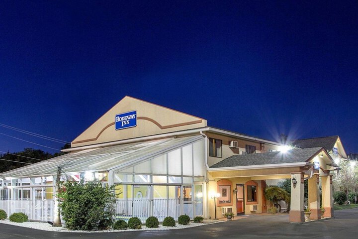 Hotel 4 of 16