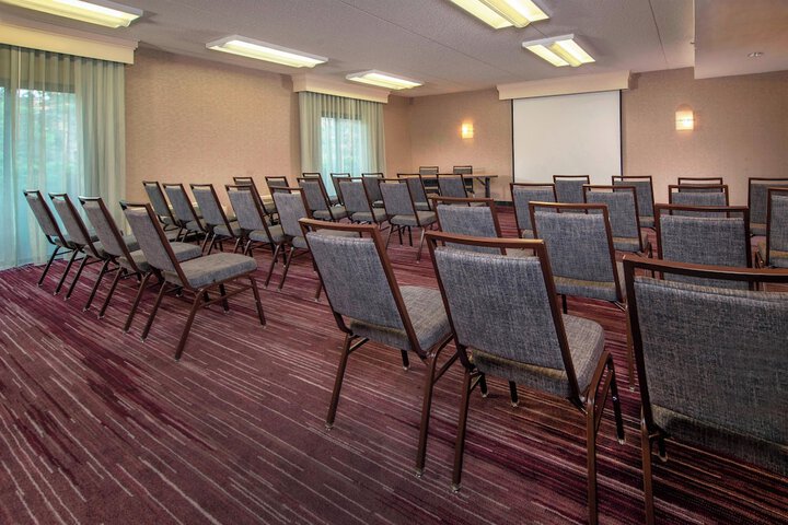 Courtyard by Marriott Rockville