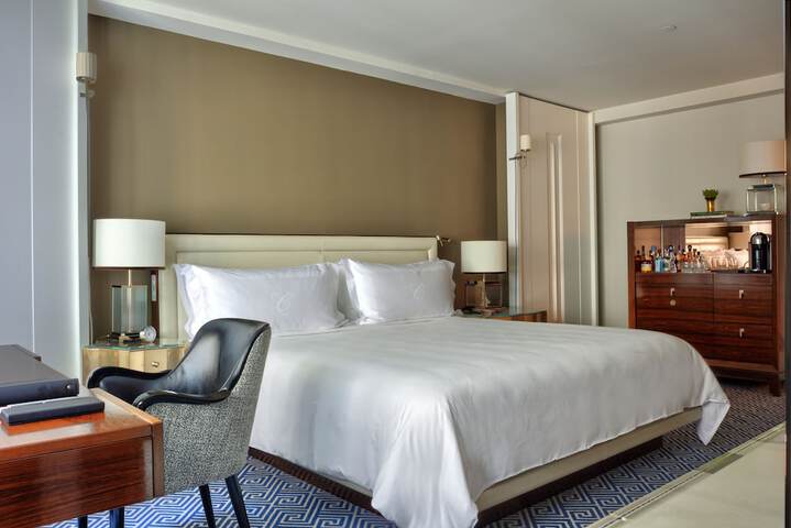 The Carlyle a Rosewood Hotel