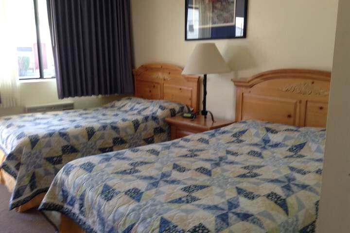 Independence Courthouse Motel