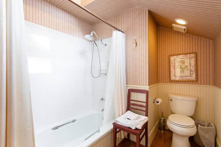 Room 45 of 92