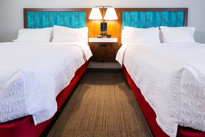 Room 34 of 94