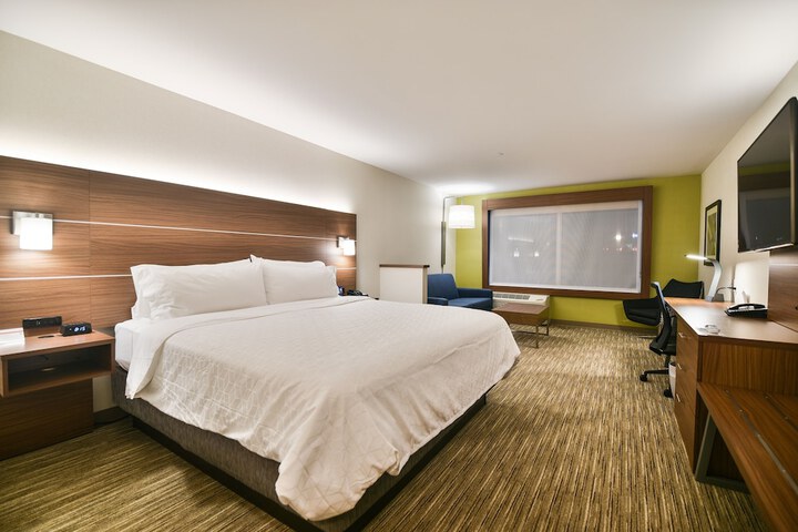 Room 26 of 53