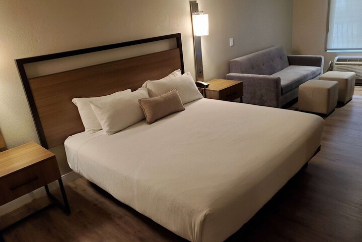 Room 20 of 55