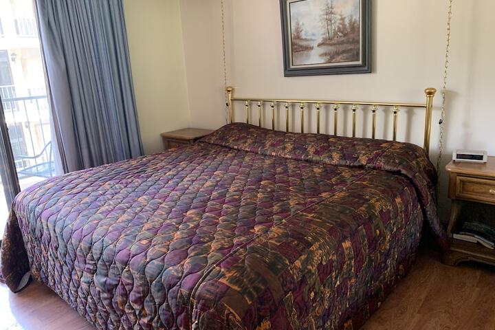 Room 130 of 165