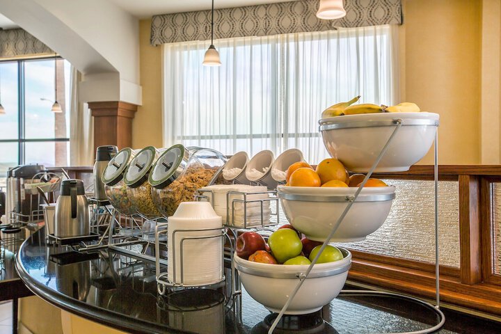 Breakfast/Coffee Service 32 of 35