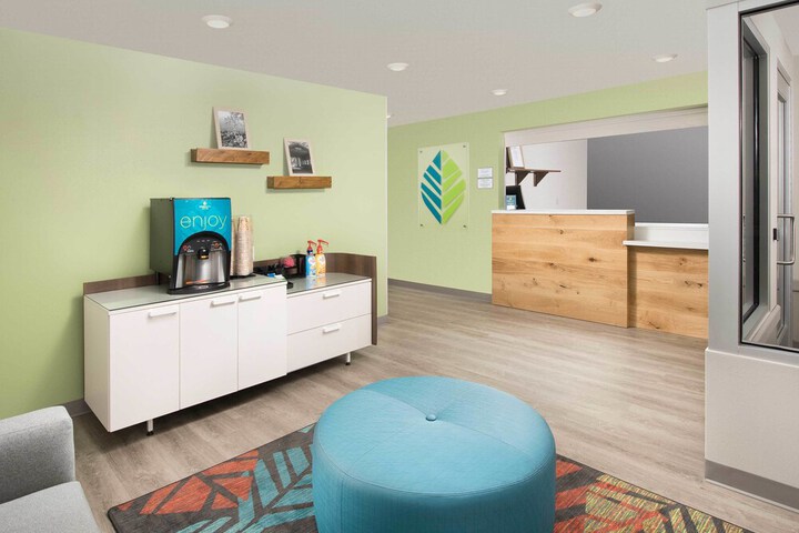 WoodSpring Suites Lake Jackson